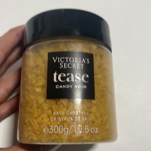 Victoria’s Secret candy noir body cream set - Picture 3 of 4